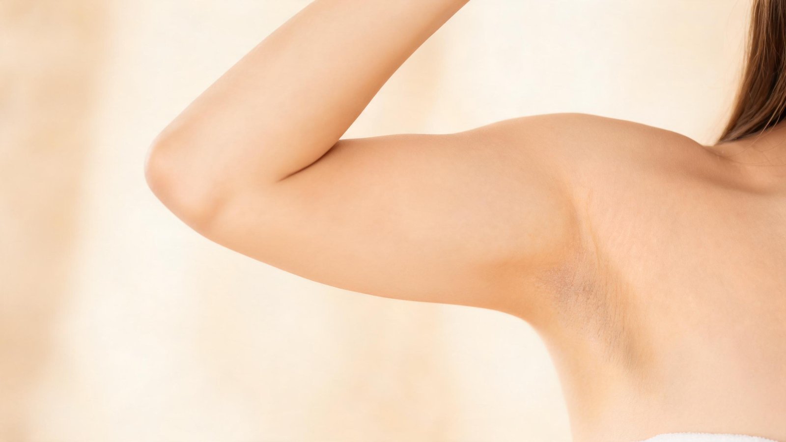 Smooth underarm skin result after gentle waxing service